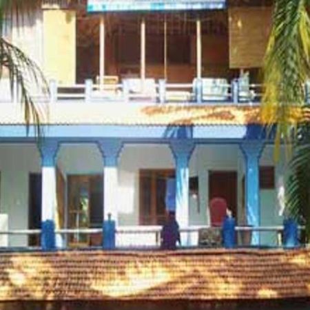 Blue Marine Beach Resort Varkala Exterior photo